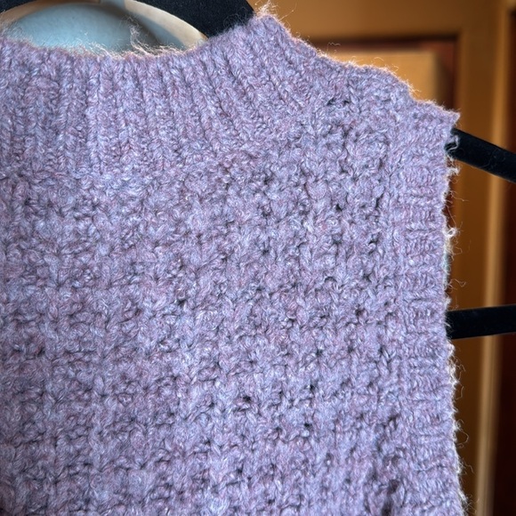 NWOT Express Off-the-Shoulder Sweater Mauve Size Small - Picture 9 of 9